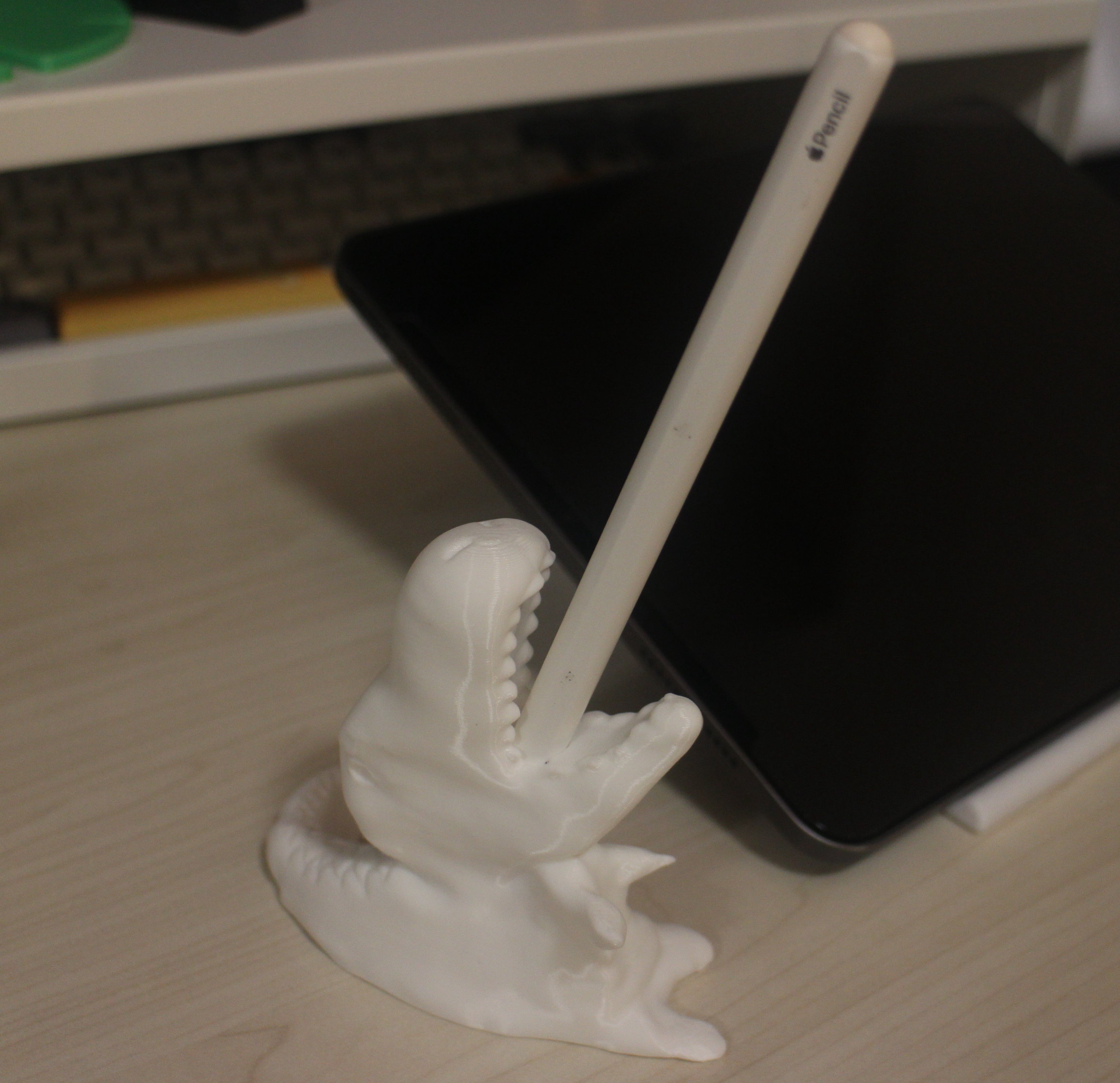 🦖 Dinosaur Apple Pencil Holder – 3D Printed Desk Buddy